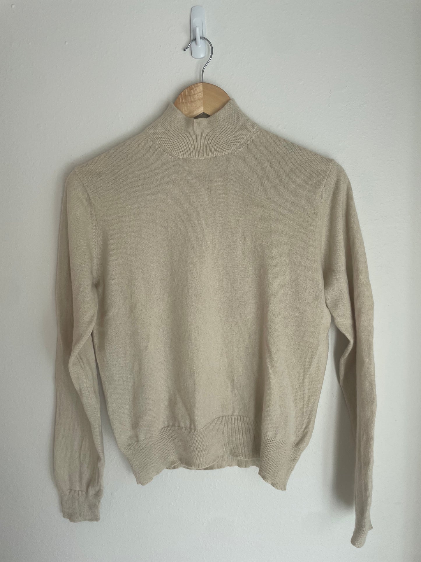 Vintage Cream 100% Cashmere Sweater